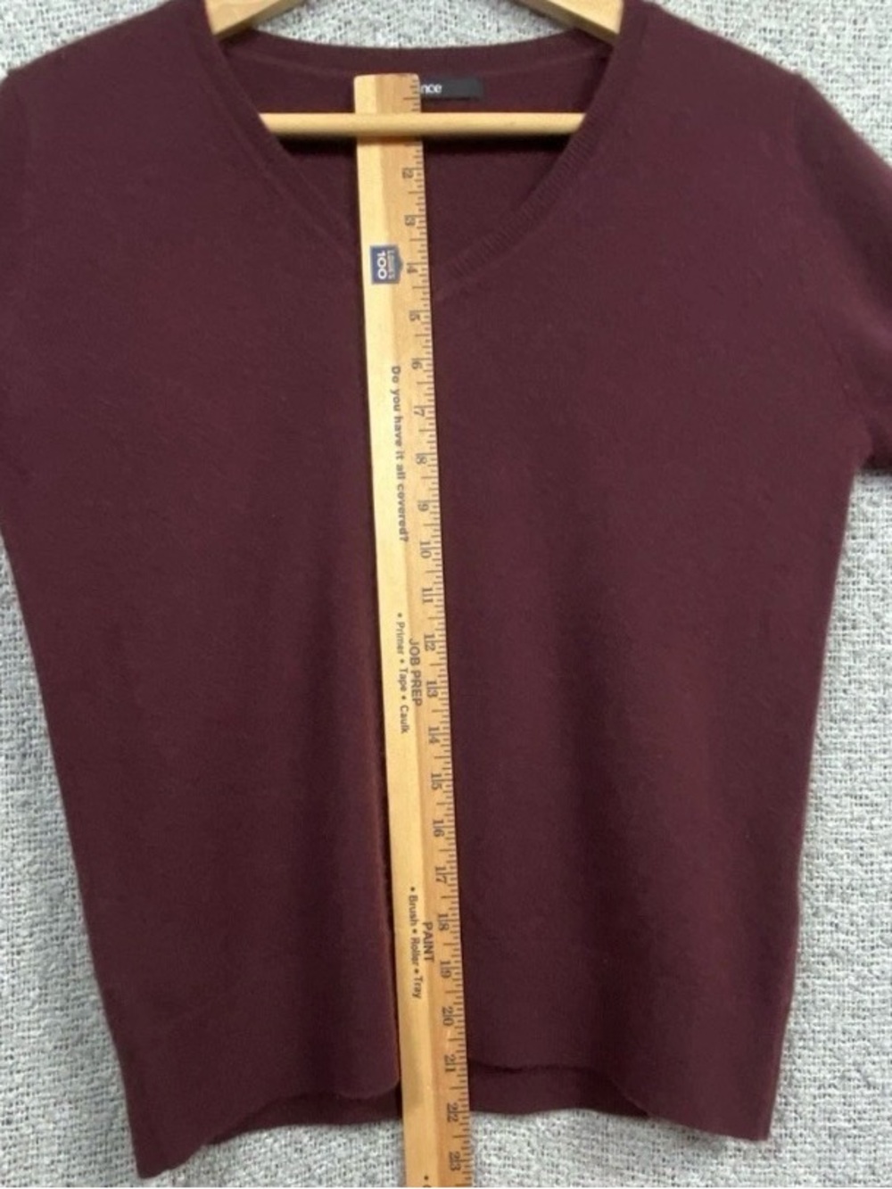 Quince 100% Cashmere Sweater Women’s V Neck Burgundy Quiet Luxury Medium - Picture 8 of 8